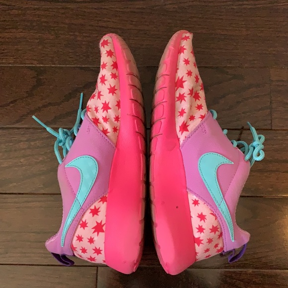 Nike (5.5Y) - Picture 6 of 9